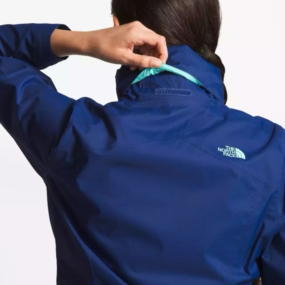 The North Face Women’s Jacket - Picture 16 of 16
